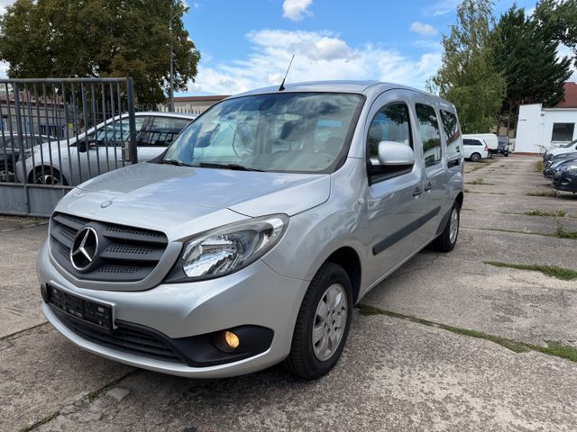 Citan Kombi 111 CDI extralang, 7 Sitze, AHK Bild 2