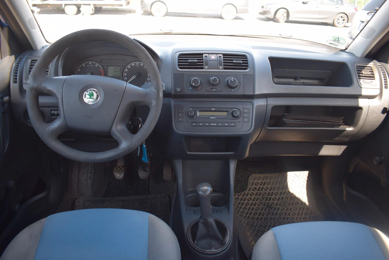 Skoda Fabia 2009 — photo 11