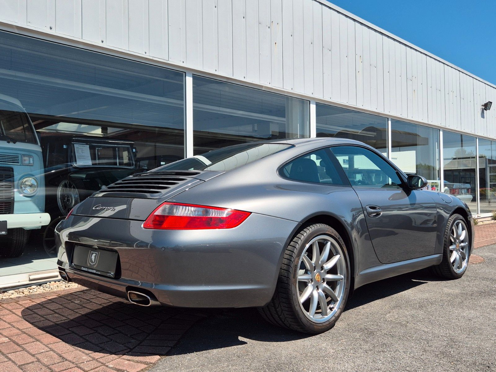 Fahrzeugabbildung Porsche 997 Carrera/Dt./Historie/Meteor Grau/Top