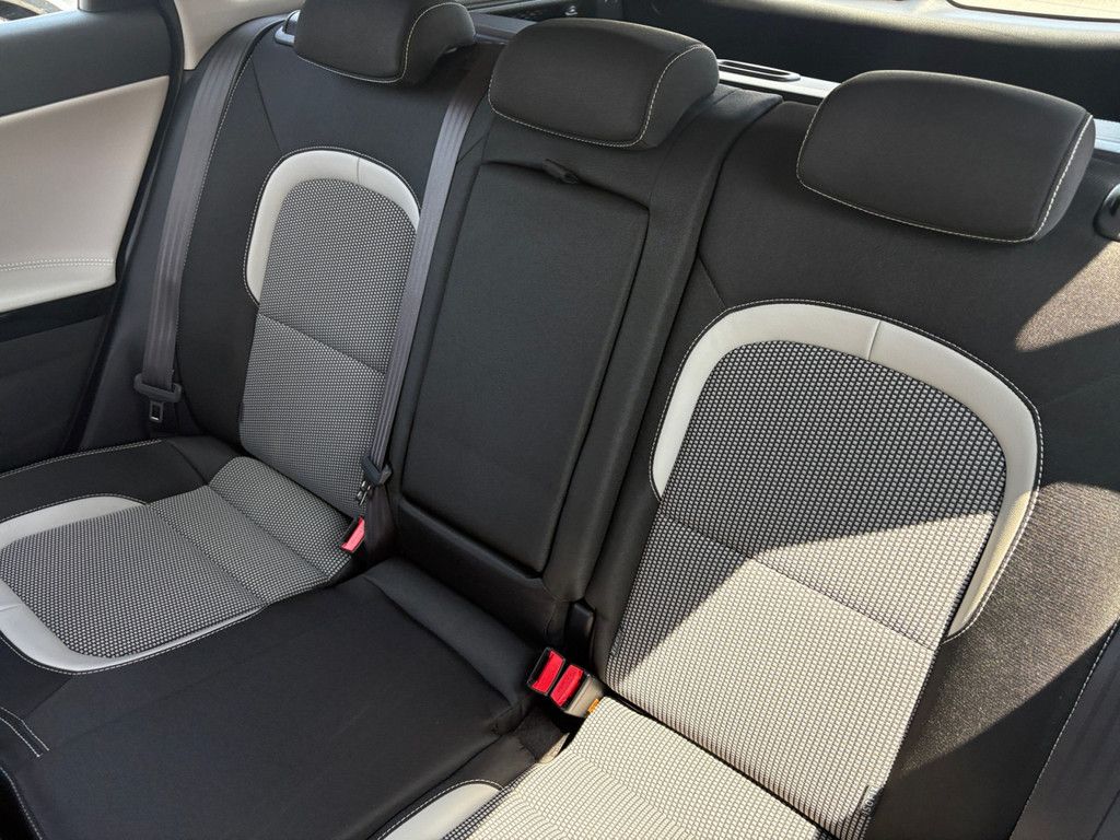 Fahrzeugabbildung Kia CEED GDI 1.6 Sportswagon