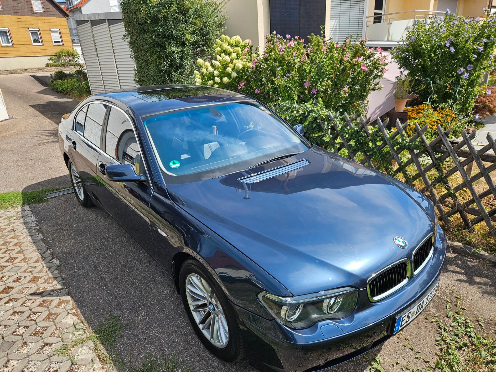BMW 735i  