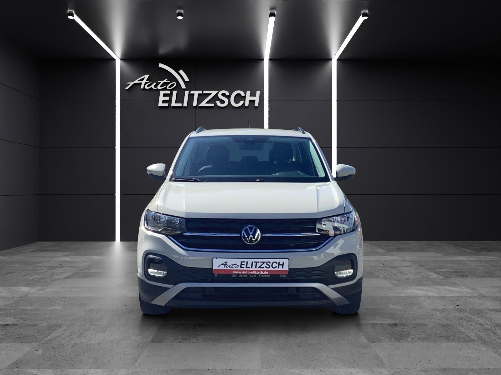 Fahrzeugabbildung Volkswagen T-Cross Life Navi Climatronic PDC SH LM
