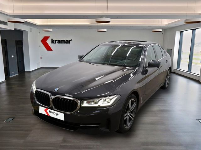 BMW 520 D xDrive Auto. VIRTUAL/Leder/360°