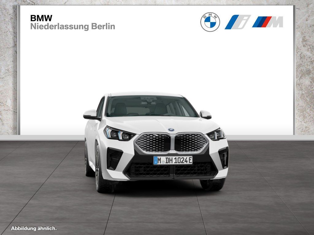 BMW iX2 - Bild 10
