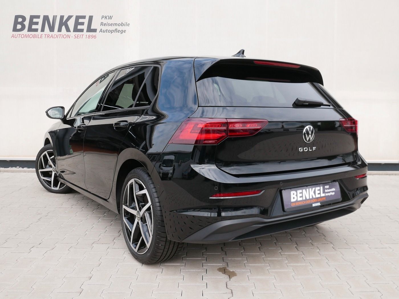 Fahrzeugabbildung Volkswagen Golf -VIII 1.5 Life NEU45T Standhz Kamera Matrix