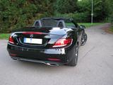 Mercedes-Benz SLC 200 AMG-Line Limited RedArt Edition - schwarze Mercedes-Benz SLC-Klasse