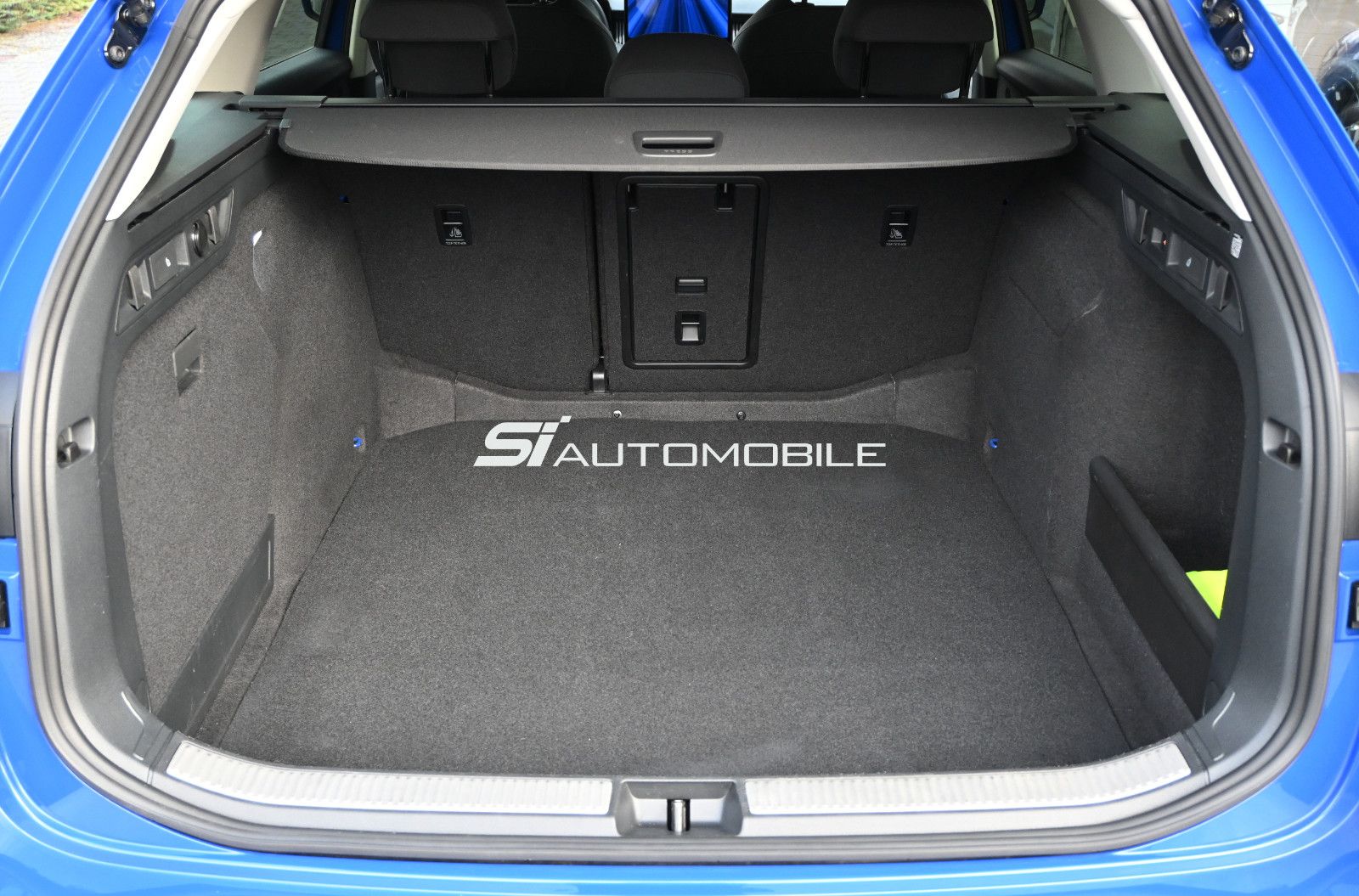 Fahrzeugabbildung SKODA Superb 2.0 TSI DSG Selection Combi 4x4 °ACC°AHK°