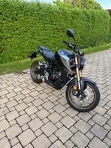 Honda CB125 R *1 Fahrzeughalter, * nur 2000 Kilometer - Angebote