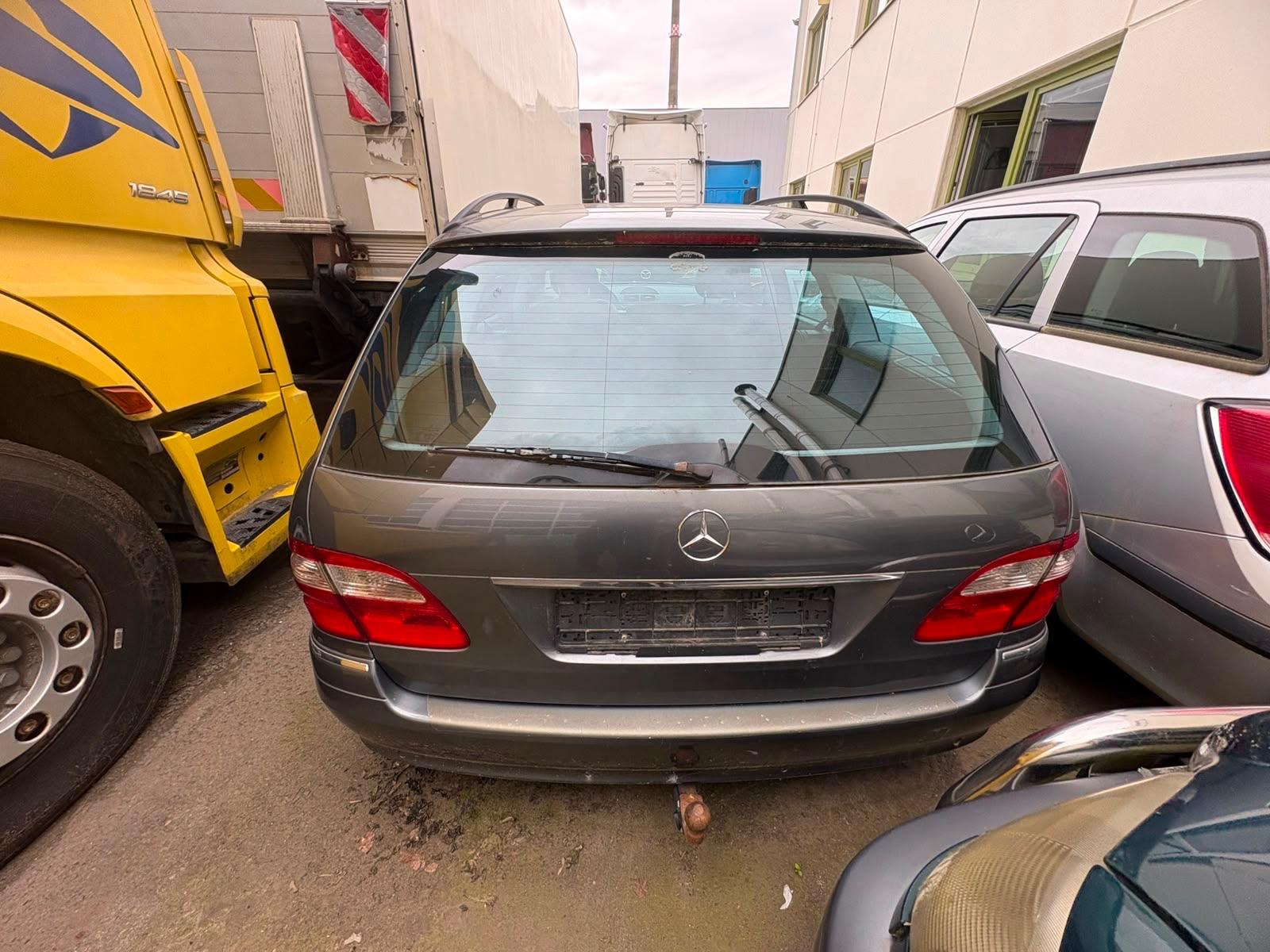 Mercedes-Benz E 220 E -Klasse T-Modell E 220 T CDI