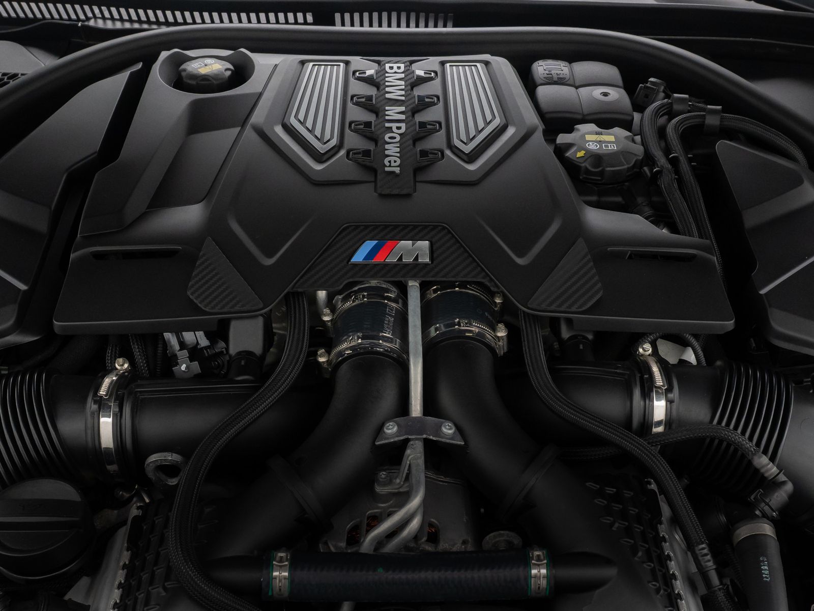 Fahrzeugabbildung BMW M8 Competition Gran Coupé Laser 360°B&W HUD Voll