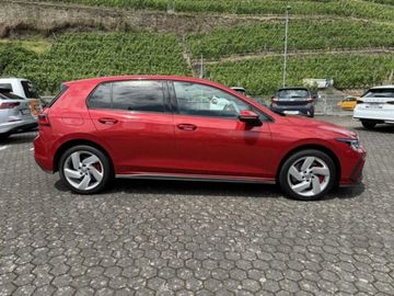 Fotografie des VW Golf VIII 1,4l eHybrid GTE, Systemleistung 180kW