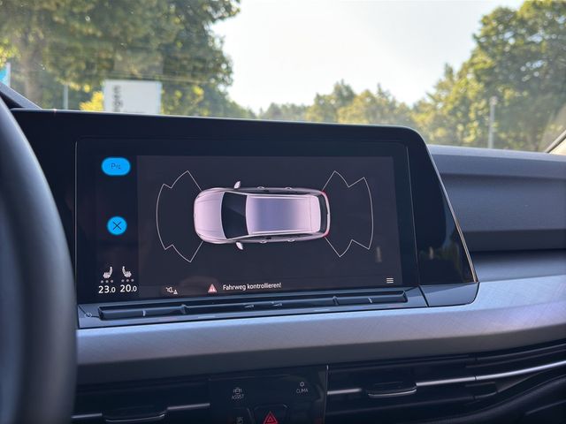 Golf VIII Variant 1.0 eTSI Life DSG AHK ACC LED