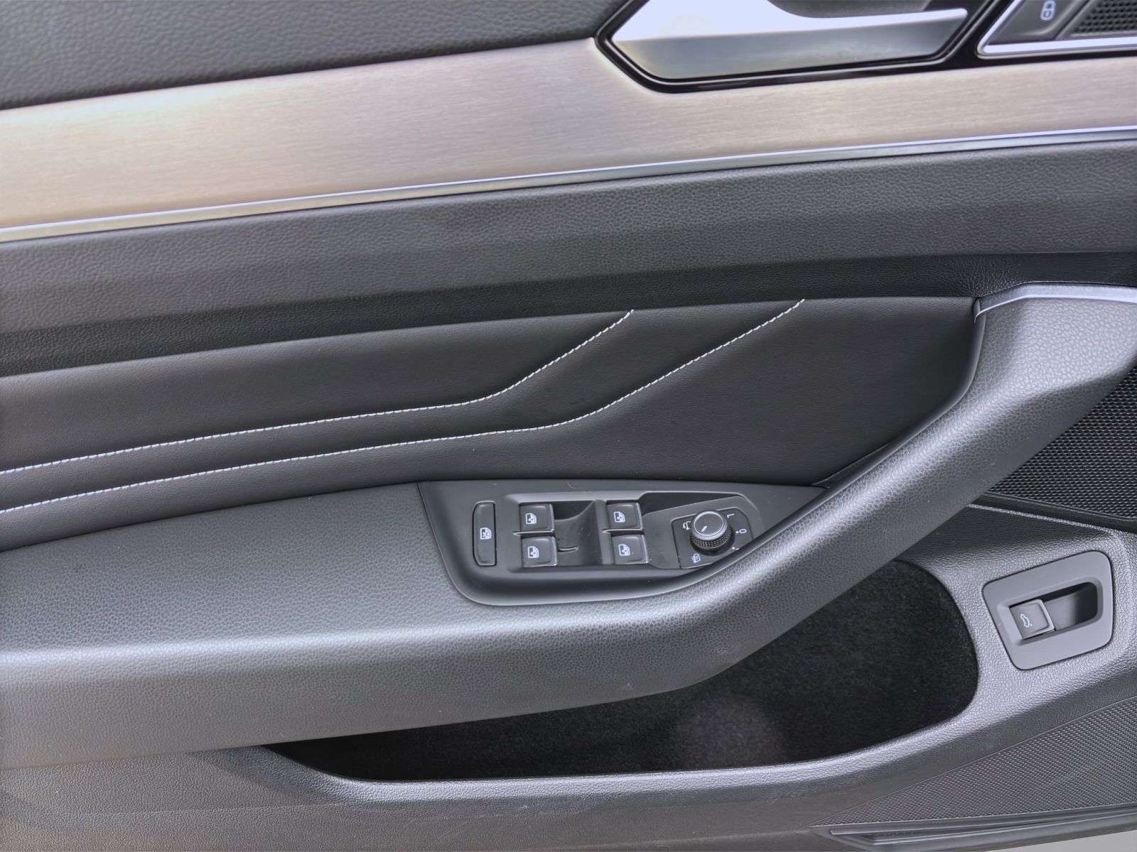 Volkswagen Passat Variant - Bild 10