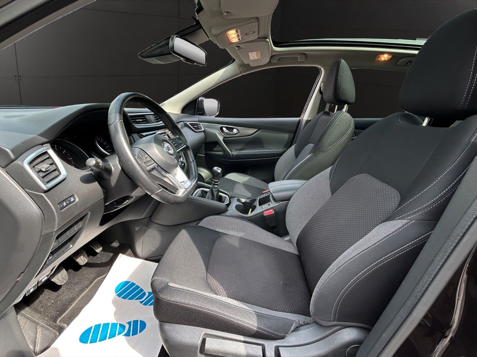 Fahrzeugabbildung Nissan Qashqai Tekna+ Klima/Kamara 360°/Panorama