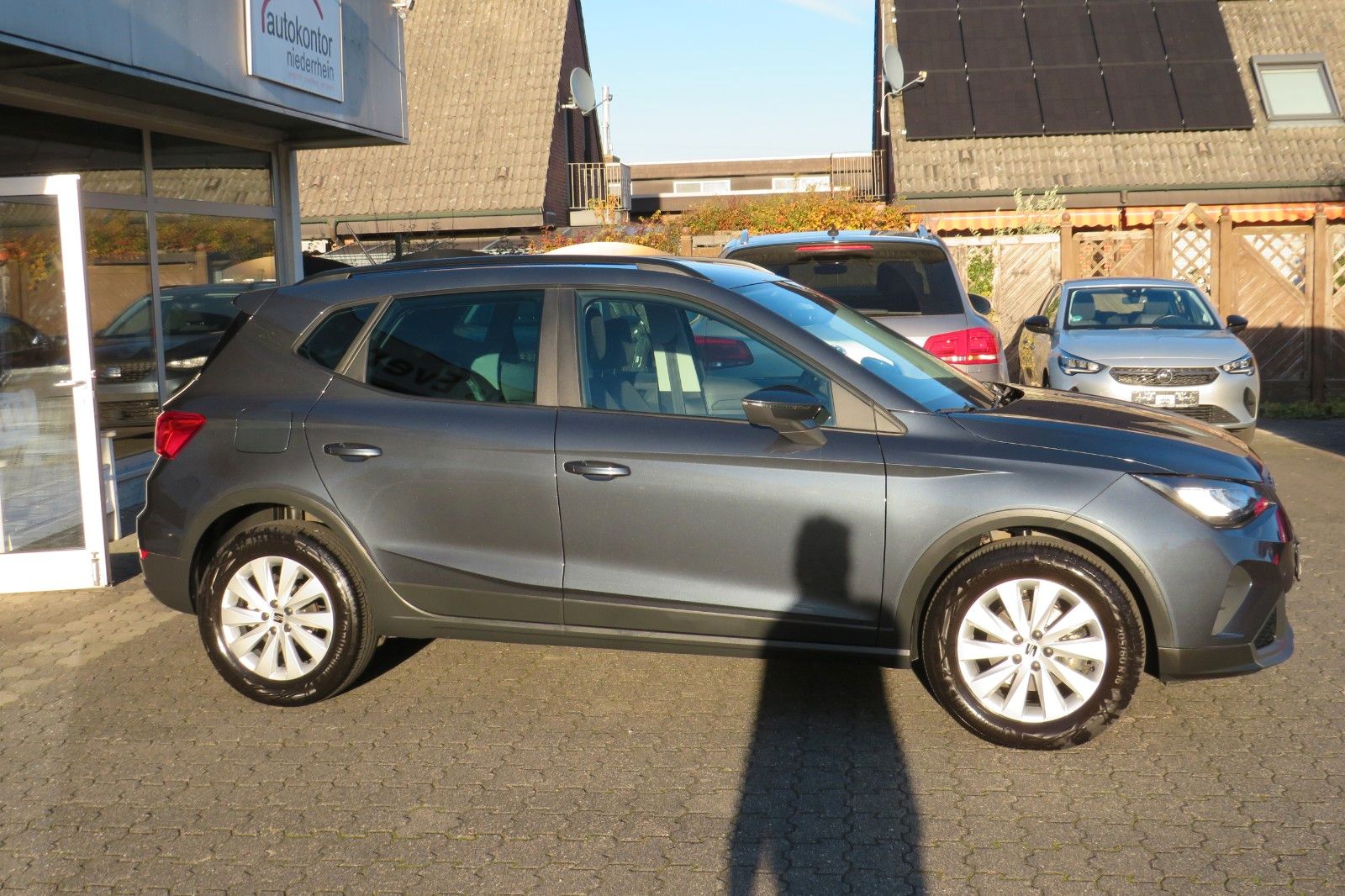 Fahrzeugabbildung SEAT Arona Style NAVI APP SITZH. PDC GRA 1.HD