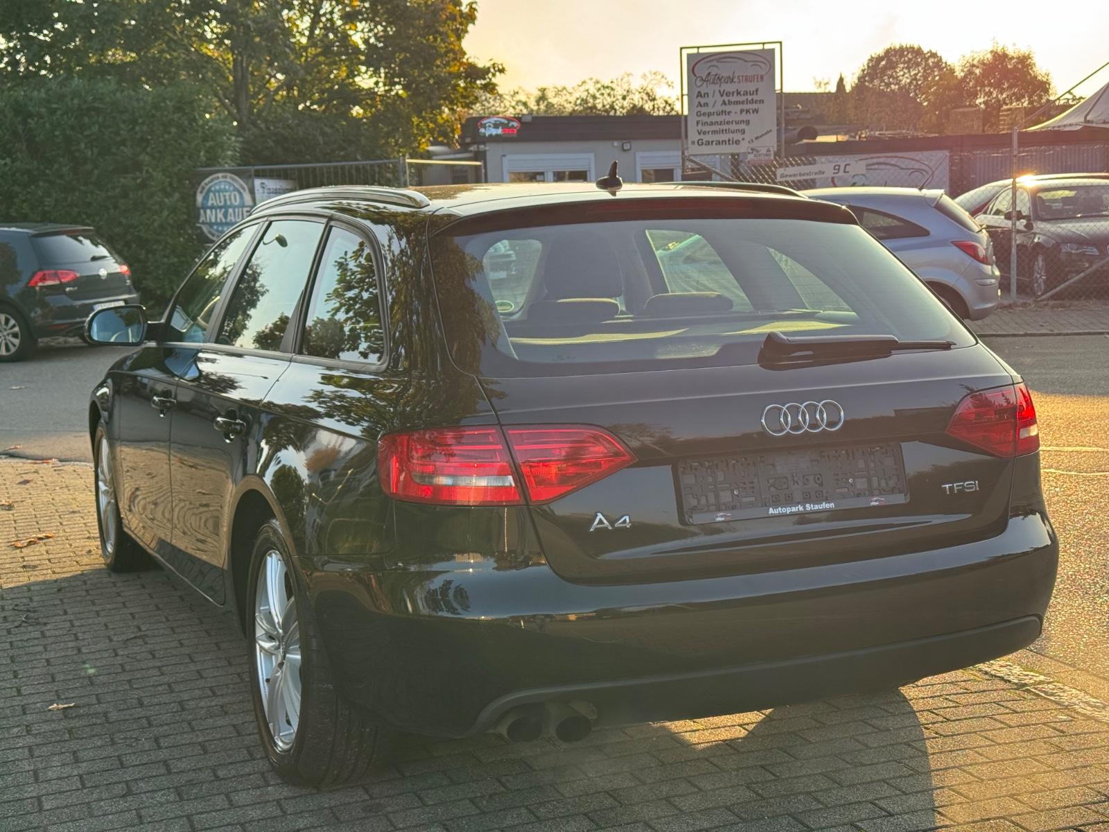 Audi A4 2011 — photo 5