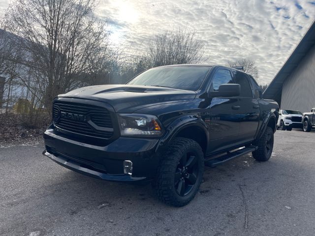 Dodge RAM 1500 HEMI 5.7L CREW CAB SPORT HOCH & BREIT