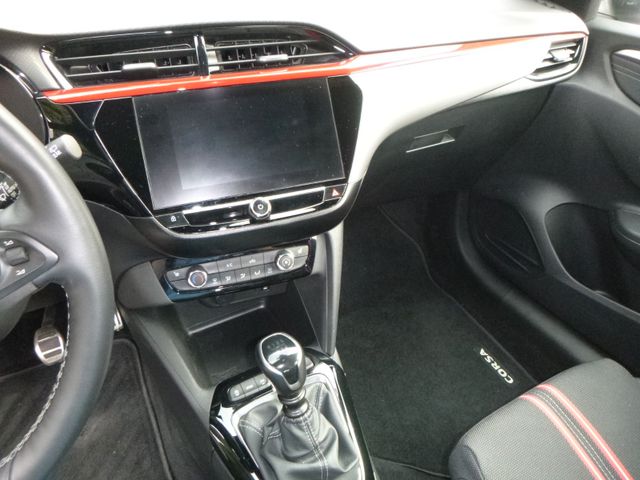 Corsa F GS