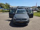 Volkswagen Touran Highline NAVI,KAMERA,AHK,7.SITZER, - VW Touran Gebrauchtwagen in Essen