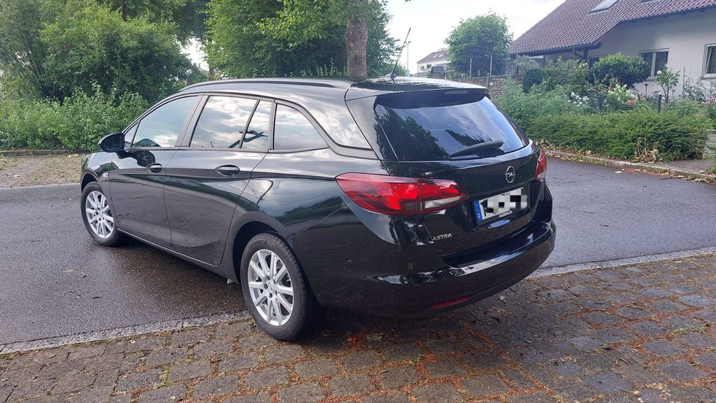 Image of Opel Astra