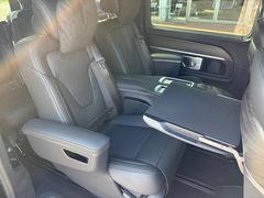 Fahrzeugabbildung Mercedes-Benz V300d 4M EXCLUSIVE extralang LUX-SITZE AIRMATIC
