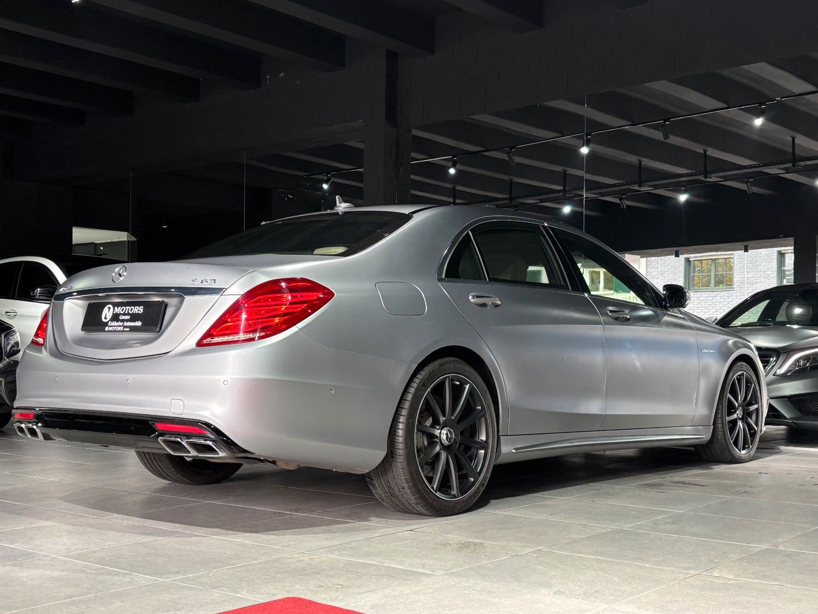 Fahrzeugabbildung Mercedes-Benz S 63 AMG L *Designo*Pano*Burmester*HUD*360KAM