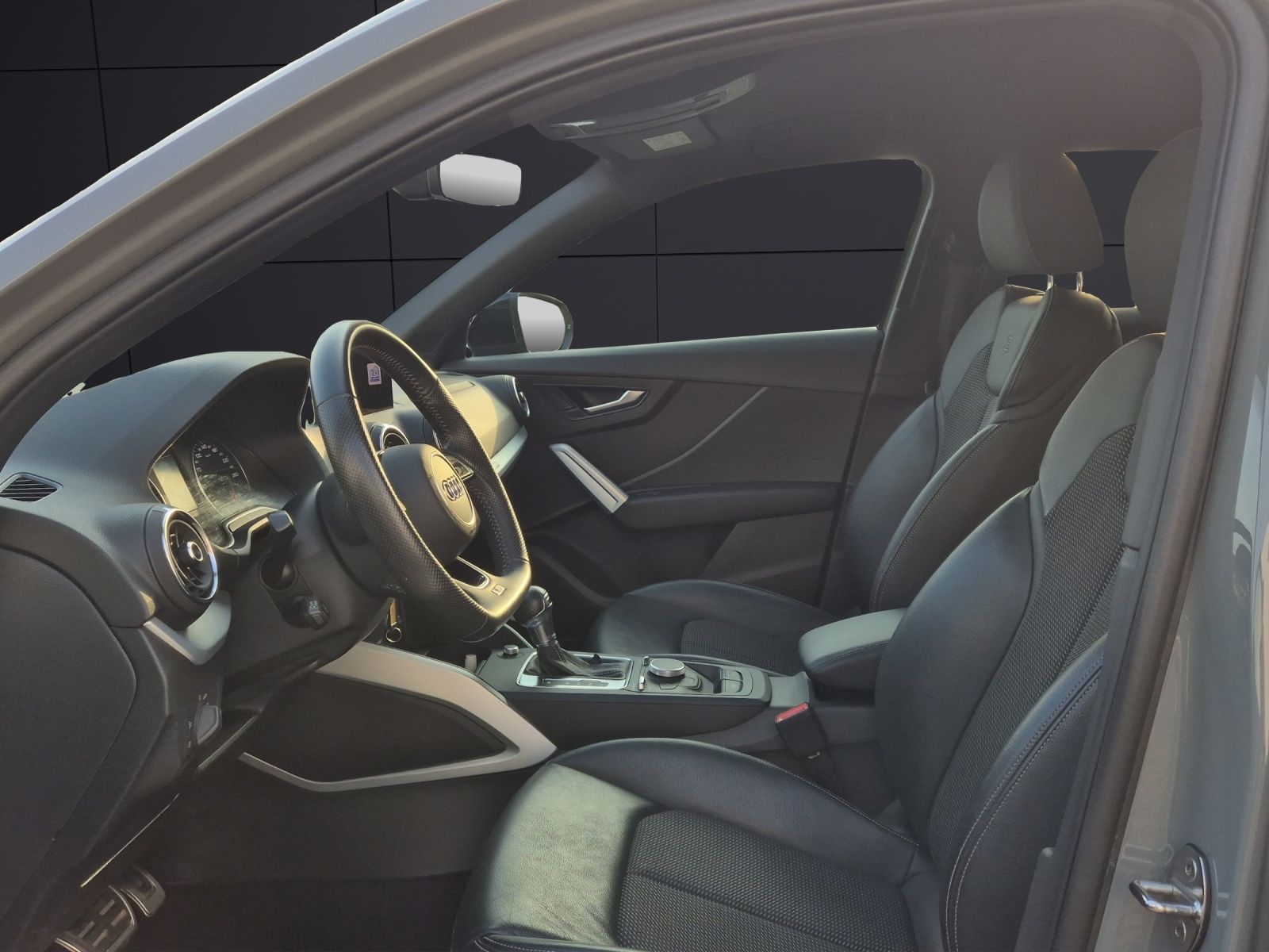 Fahrzeugabbildung Audi Q2 40 TFSI quattro sport S-line LED Navi GRA RFK