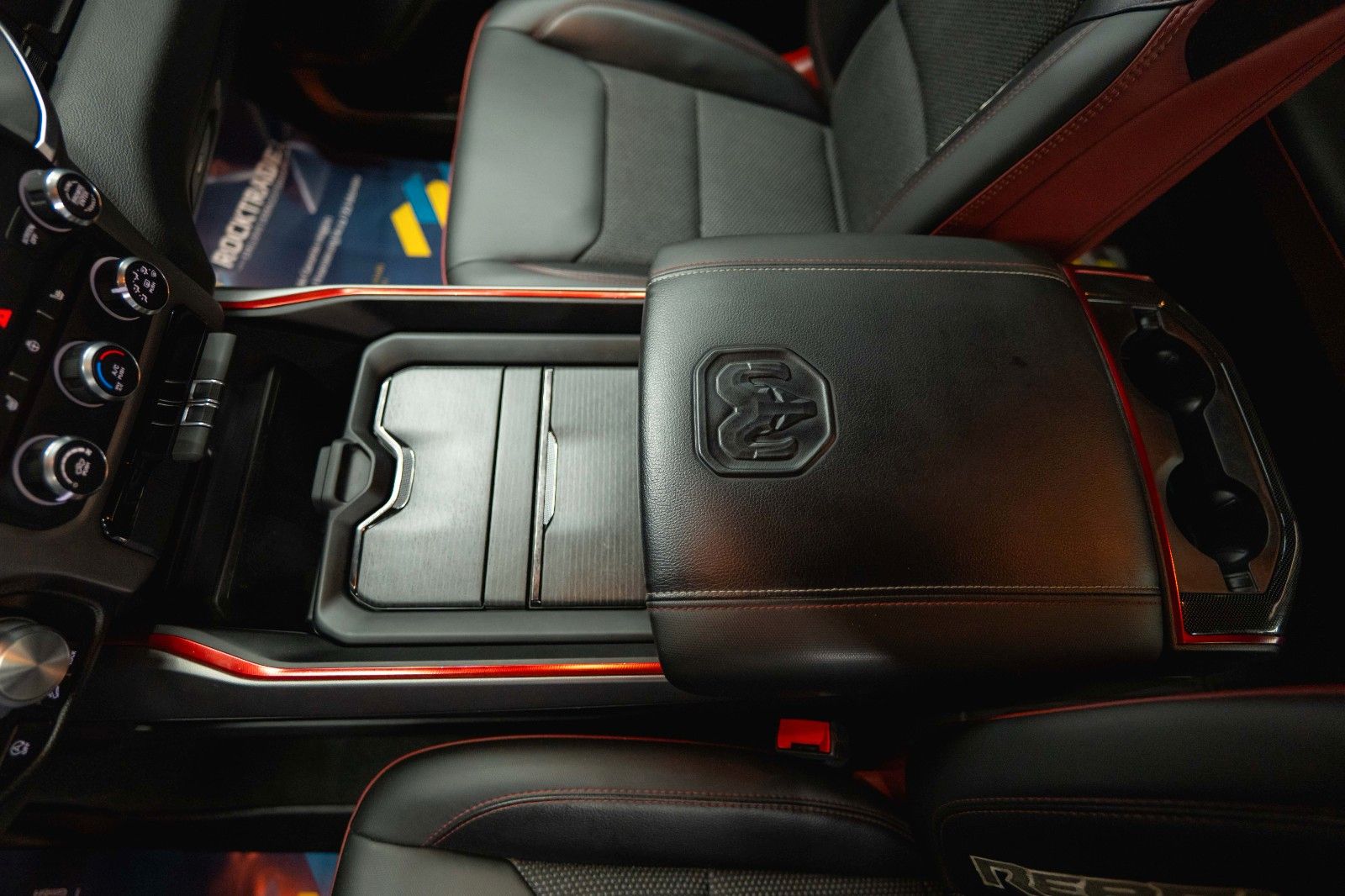 Fahrzeugabbildung Dodge RAM 5.7 V8 HEMI 4x4 REBEL OFFROAD AXLE LOCK 19%