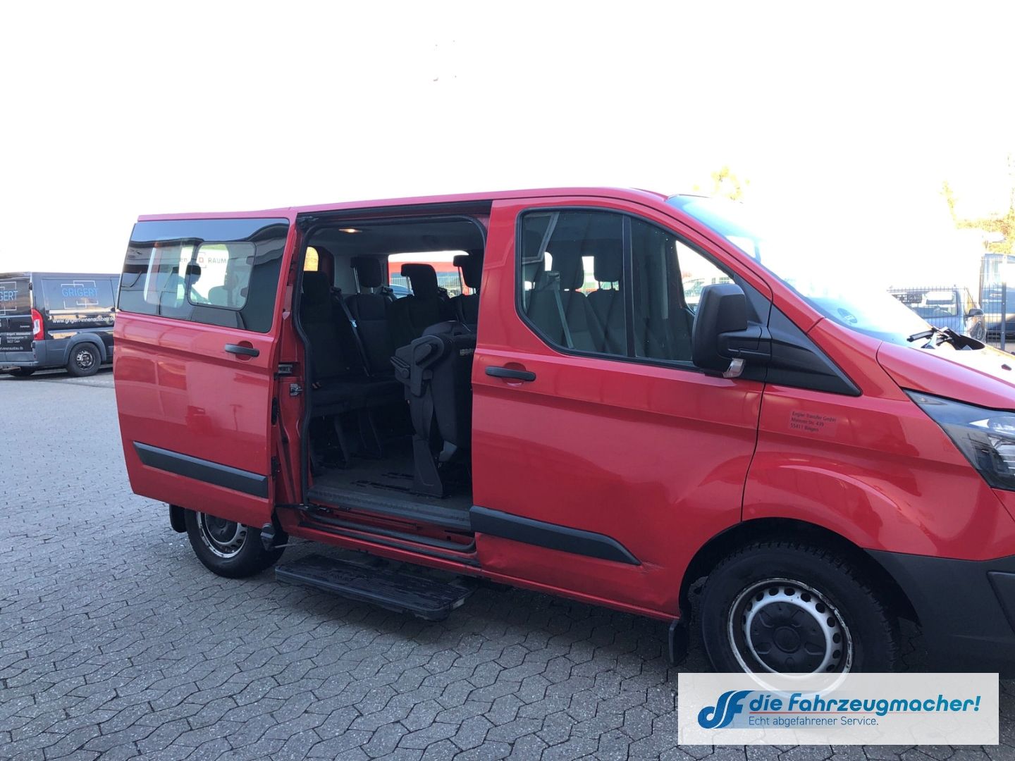Fahrzeugabbildung Ford Transit Custom Kombi 300 L1 2.2 TDCi *1495