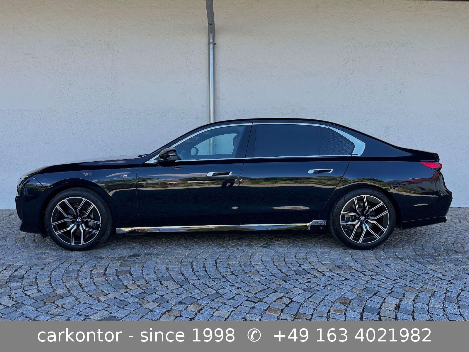BMW 740d xDr. *M SPORT*FOND ENT*LOUNGE SEAT*AT DOORS