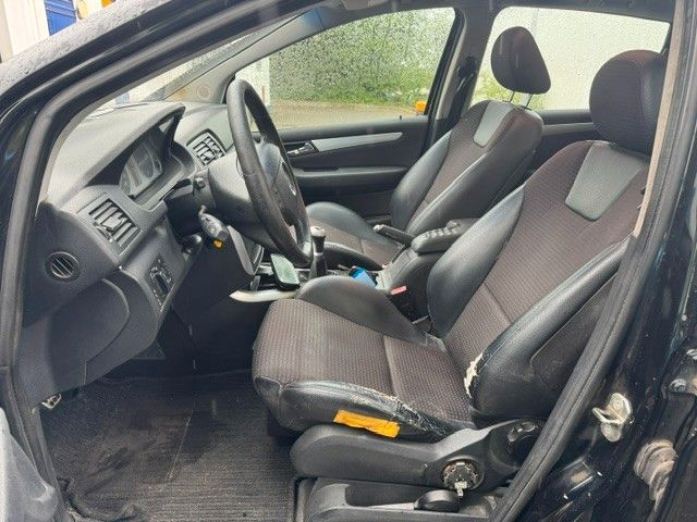 Fahrzeugabbildung Mercedes-Benz B 200 Panorama Leder Klima Alu
