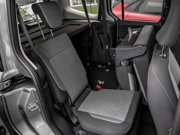 Ford Tourneo Courier 1.0 Titanium Assistenz-Paket