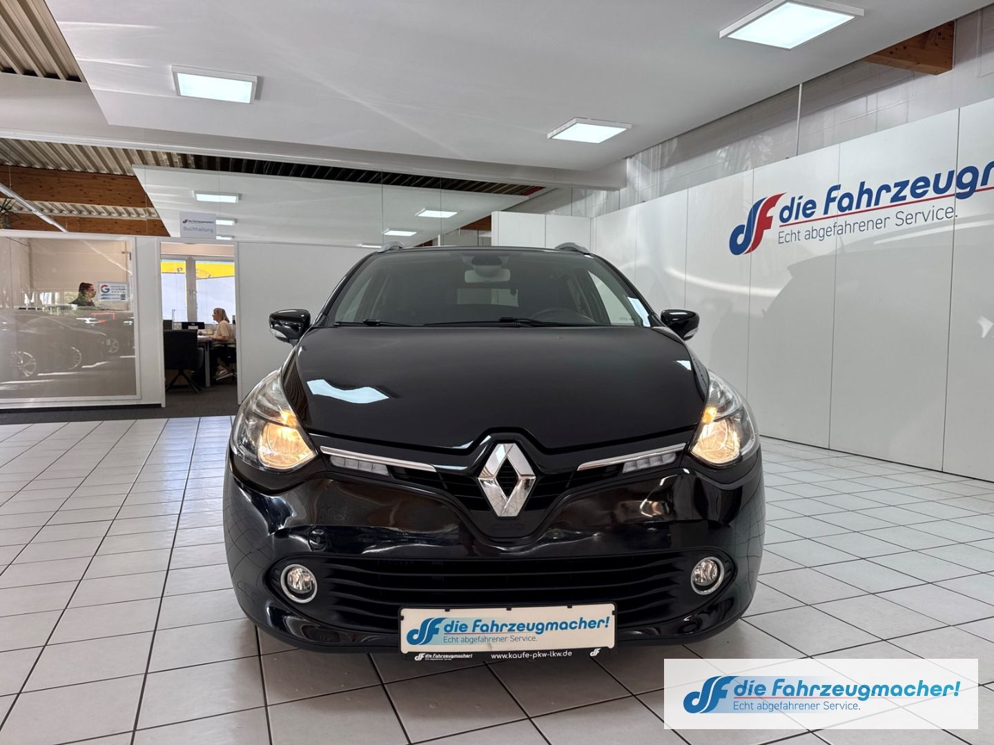 Fahrzeugabbildung Renault Clio IV Grandtour Intens 0.9 TCe 90 eco Fahrerpr