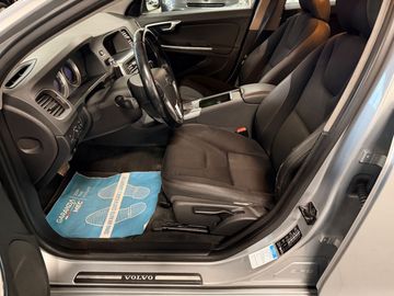 Volvo V60 - 11