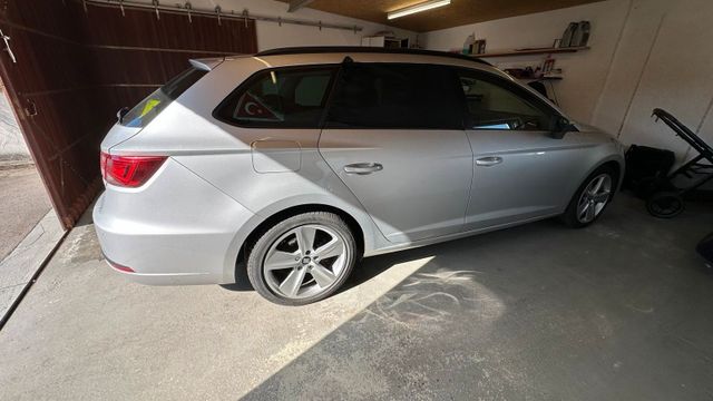 SEAT Seat Leon ST Kombi 2.0 TDI FR DSG 184 ps T...