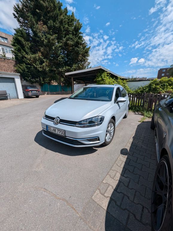 Image of Volkswagen Golf