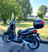 Piaggio Carnaby Cruiser 300er - PIAGGIO BENZIN ROLLER