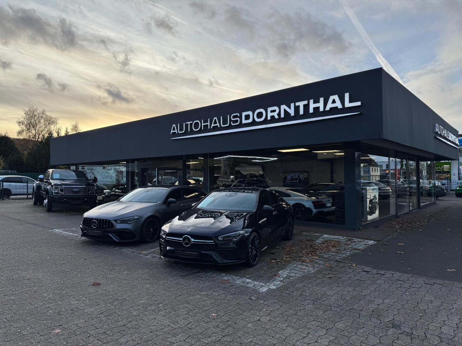 showroom-image-main