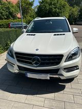 Mercedes-Benz ML 250 BlueTEC 4MATIC - - Mercedes-Benz ML 250 mit Diesel-Antrieb