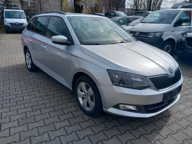 Skoda Fabia Combi 1,2 Ambition Automatik Klima Radar