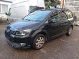 Volkswagen Touran 1.6 TDI DSG Highline BlueMotion Tech ... - Volkswagen Touran aus 2011: Bluemotion
