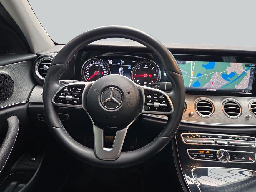 Mercedes-Benz E 220 d 4Matic T Avantgarde Multibeam Fahrassist