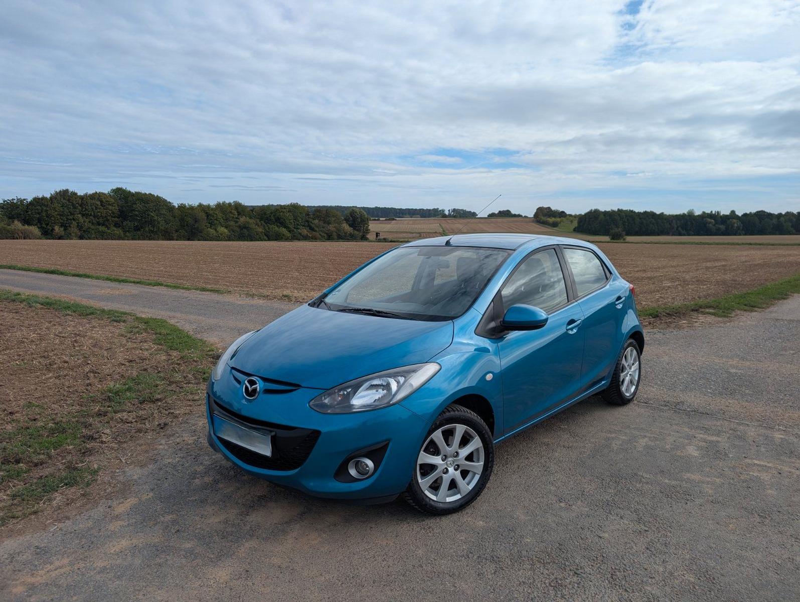 Mazda 2