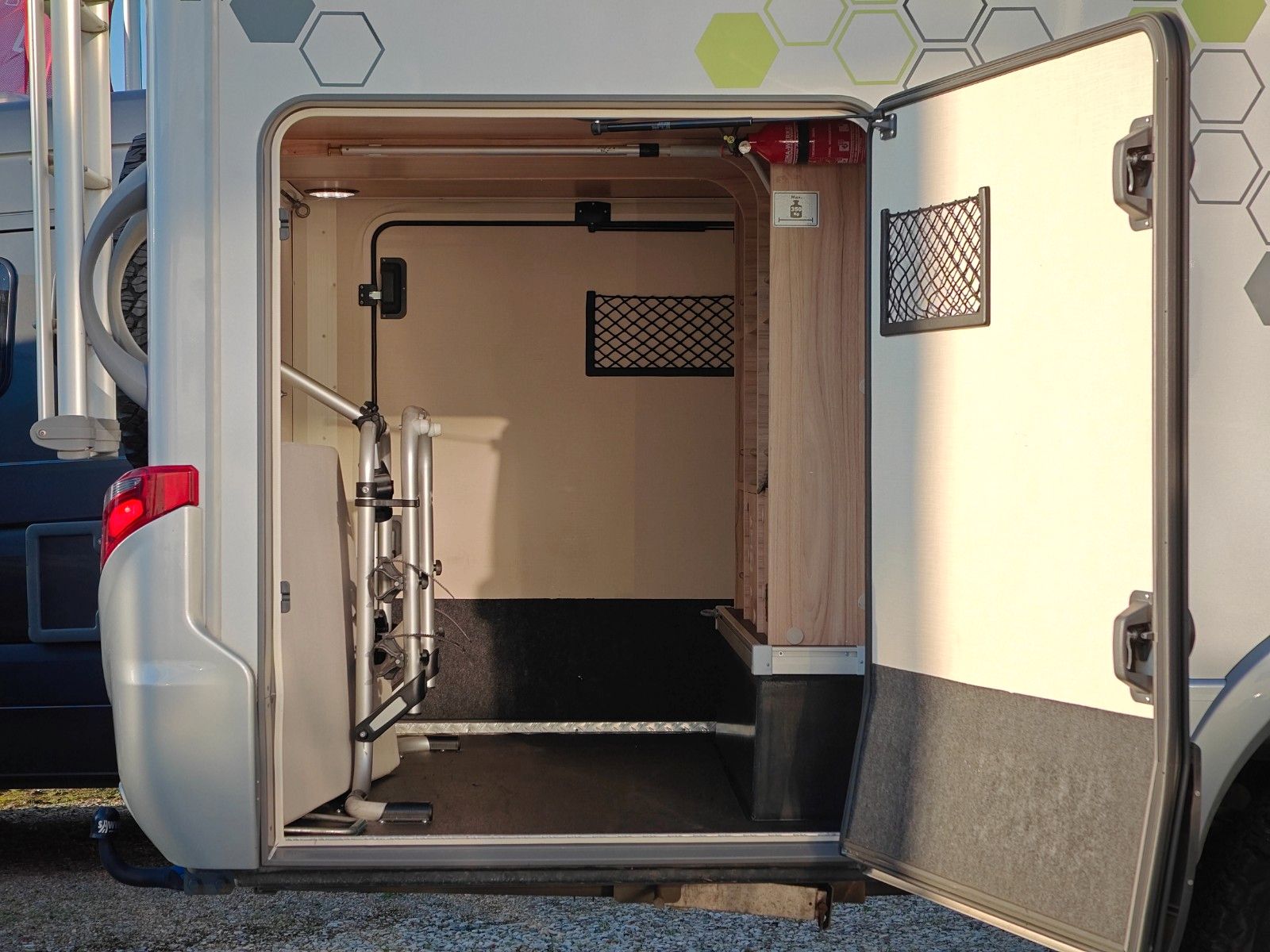 Fahrzeugabbildung HYMER / ERIBA / HYMERCAR ML-T 580 4x4 ALLRAD 3.0L V6 - AUS ERSTBESITZ