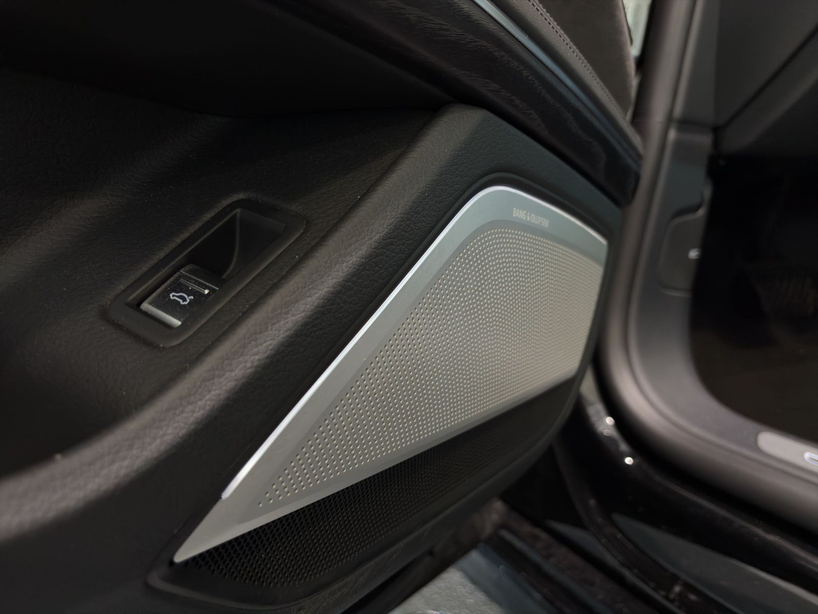 Audi A8 - Bild 14