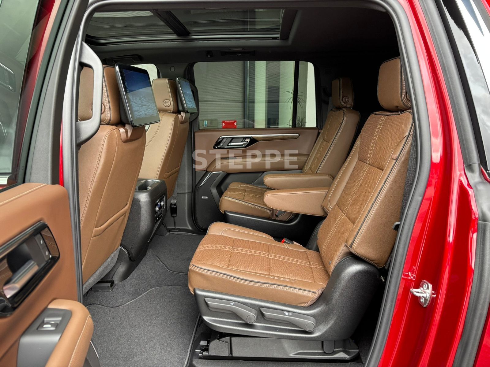 Chevrolet MY26 Suburban 6,2 High Country AHK  24" Luftfed.