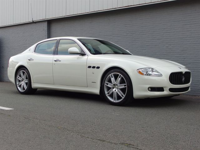 Maserati Quattroporte 4.2 V8 ZF-Automatik (sehr schön!)