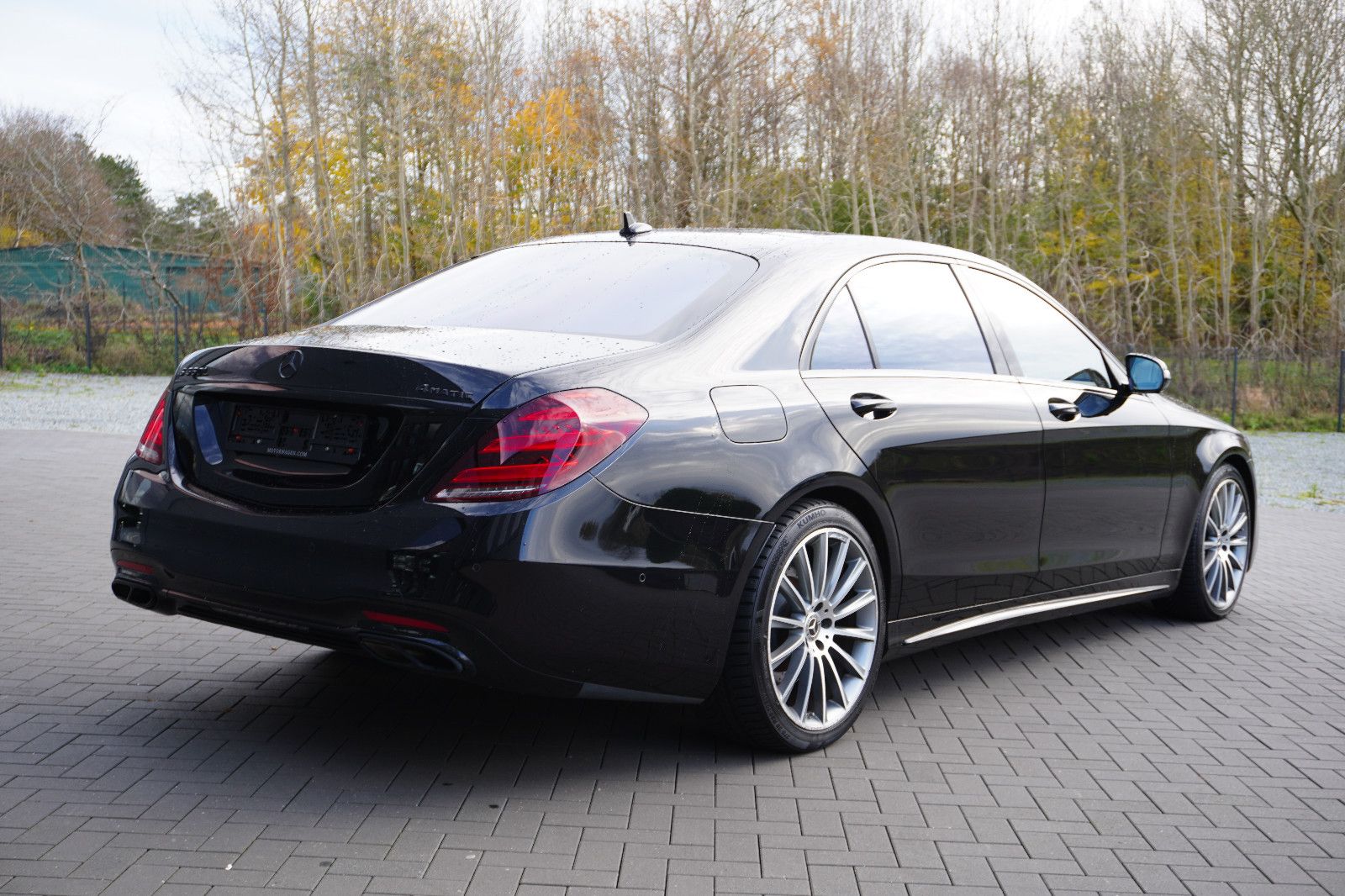 Fahrzeugabbildung Mercedes-Benz S 560 4Matic L