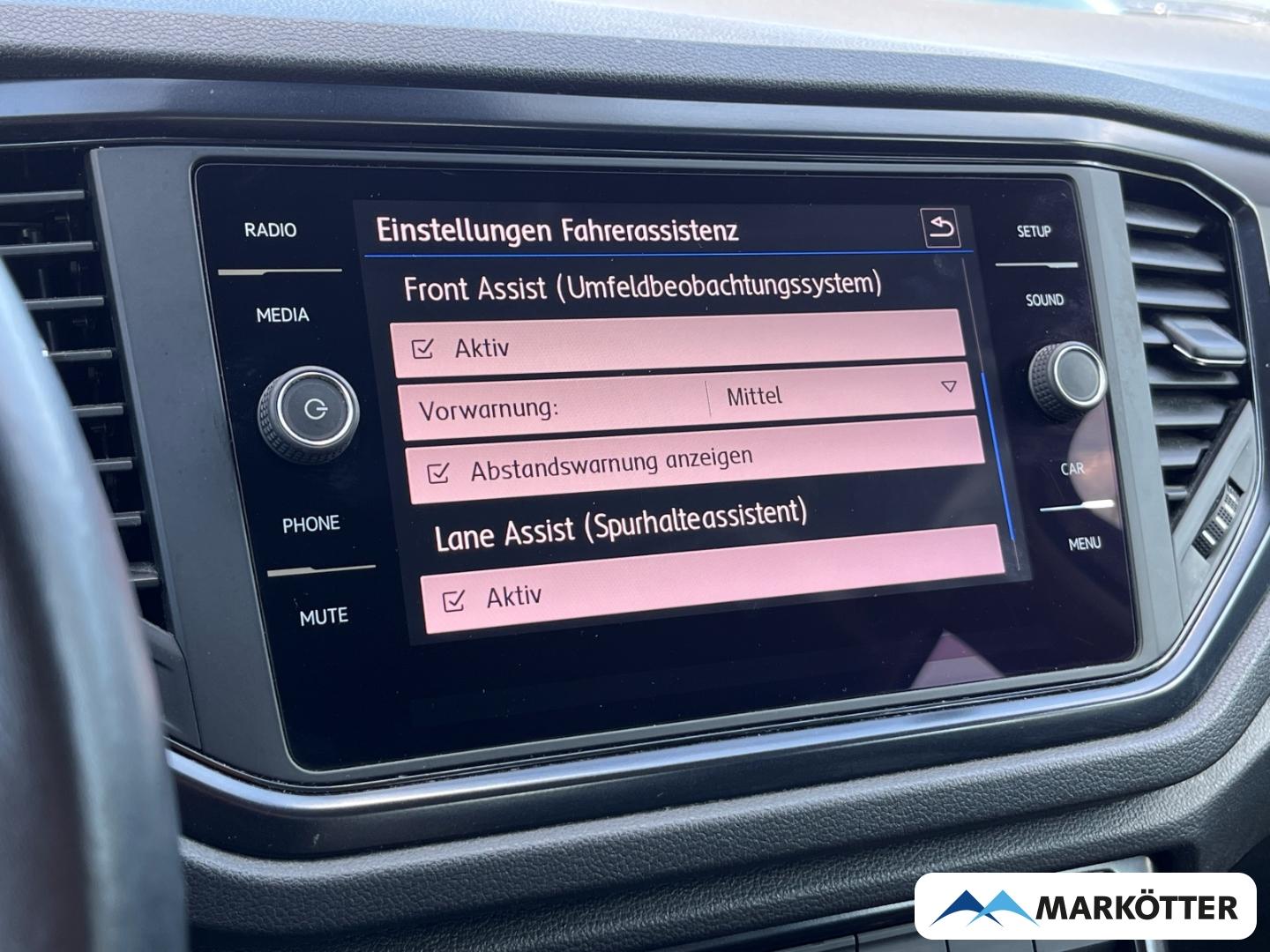 Volkswagen T-Roc 1.0 TSI ACC/AHK/NAVI/ALLWETTERREIFEN NEU