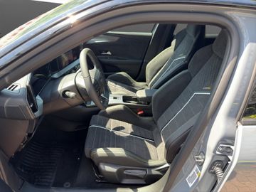 Opel Mokka GSE Elektro ACC,SHZ,KAM,NAV,20Zoll,LED